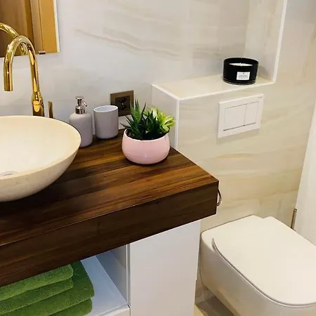 Velvet Eiger Apartman