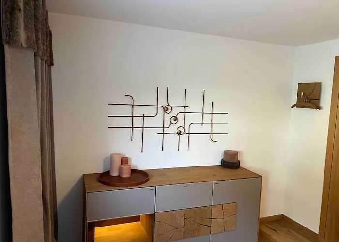 Velvet Eiger * גרינדלוולד