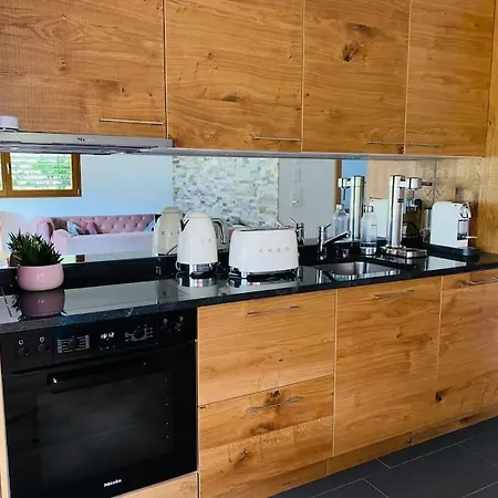 Velvet Eiger 아파트